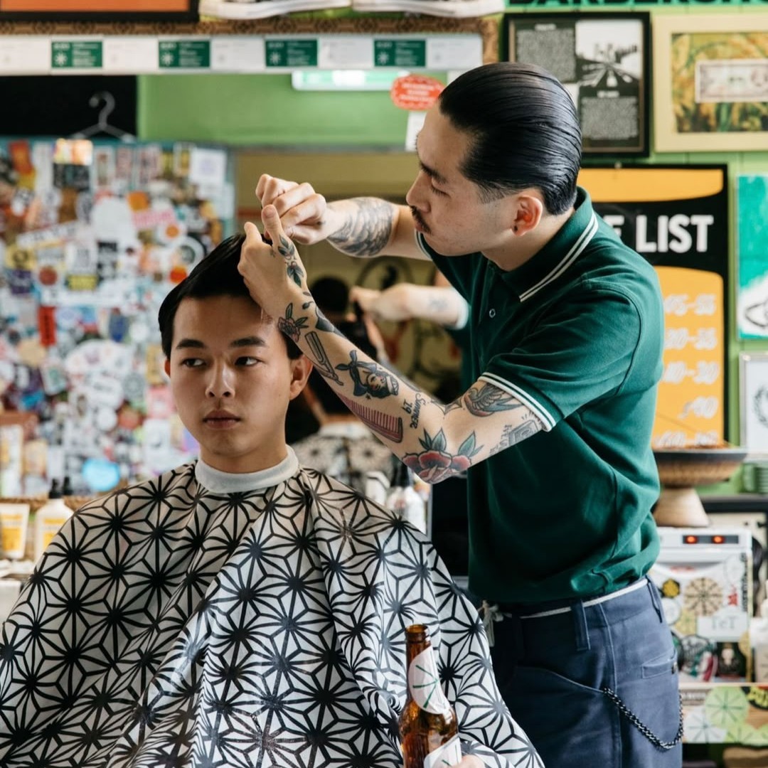 Joji, Barber bij Icon Barbershop